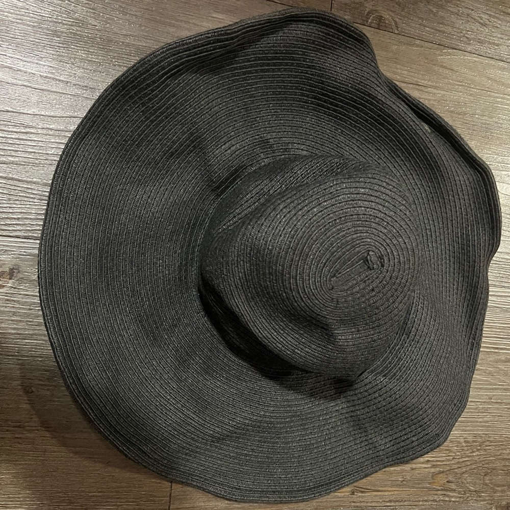 Peter Grimm beach hat